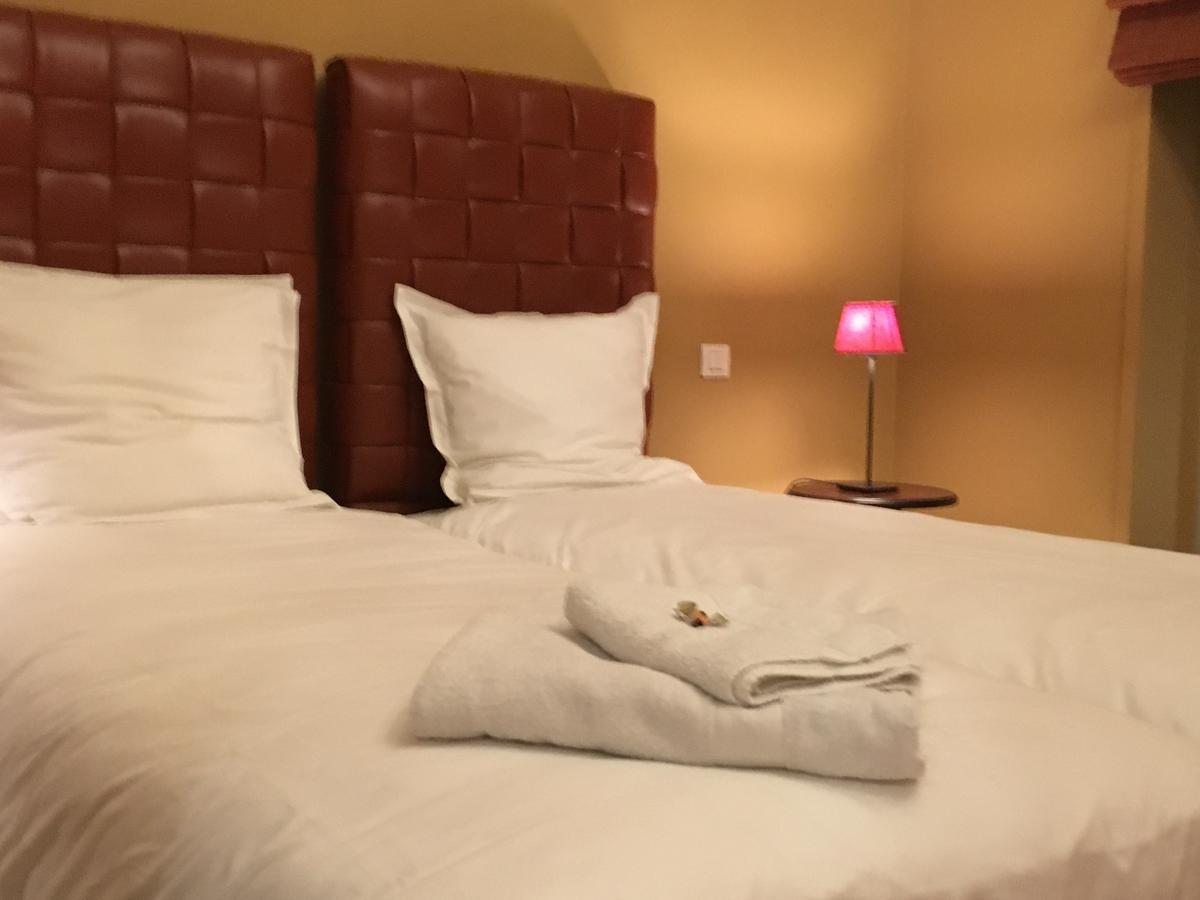 T Bed & De Tafel Hotel Avelgem Exterior photo